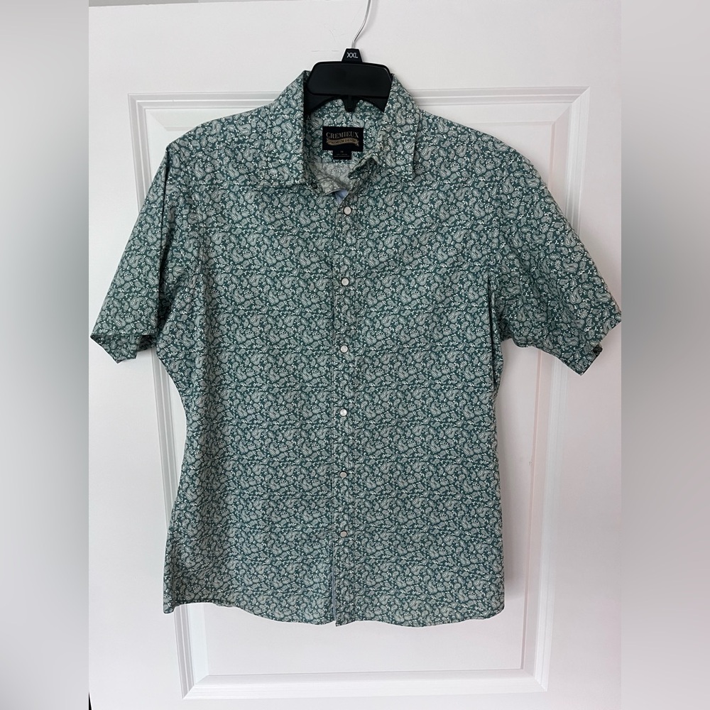 Daniel Cremieux button up shirt